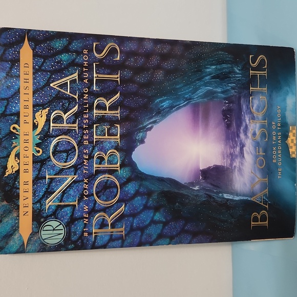 The Guardians Trilogy Series Nora Roberts Paperback Book set NWT - Picture 4 of 10